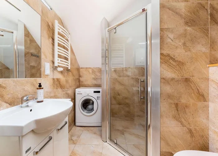 1898 Parkside Boutique