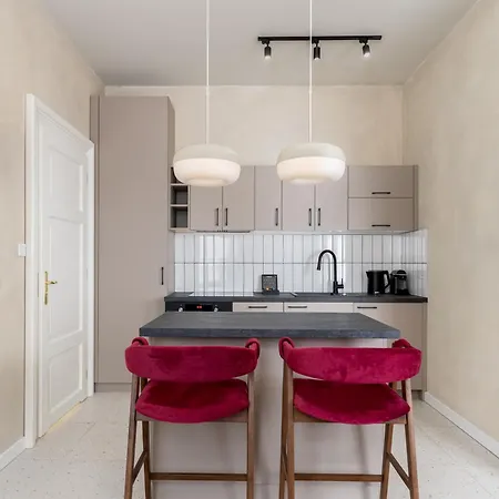 1898 Parkside Boutique 4*