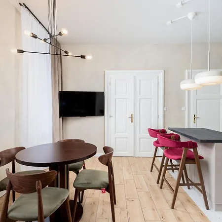 1898 Parkside Boutique