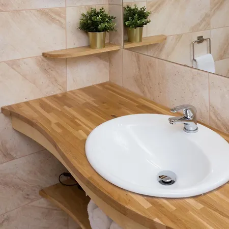 1898 Parkside Boutique Apartmanhotel