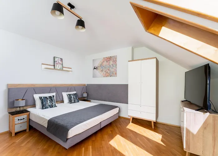 1898 Parkside Boutique 4*