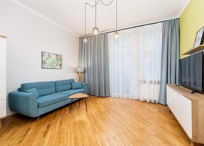 1898 Parkside Boutique