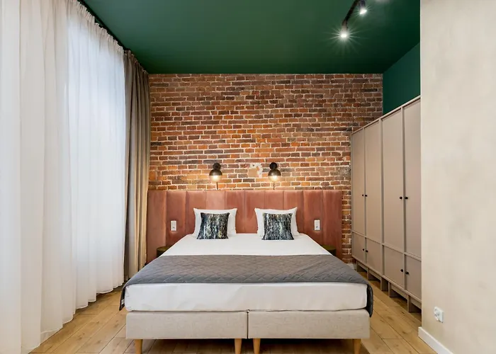 1898 Parkside Boutique 4*