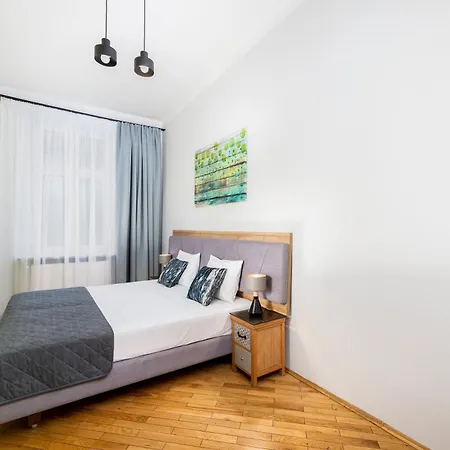 1898 Parkside Boutique Aparthotel Cracovia