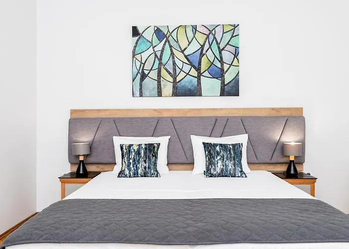 1898 Parkside Boutique Aparthotel